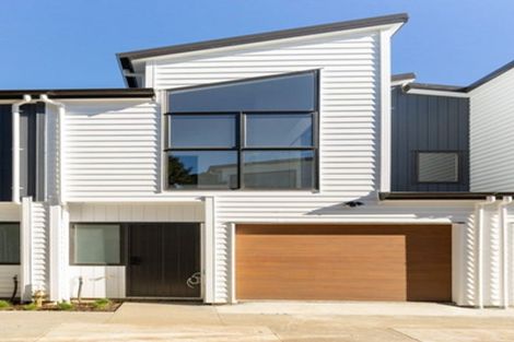 Photo of property in 11 Rangimarie Close, Opaheke, Papakura, 2113