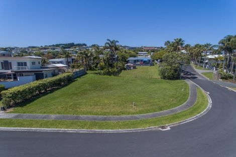 Photo of property in 1 Bayside Drive, Coopers Beach, 0420