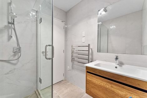 Photo of property in 17c Swaffield Road, Papatoetoe, Auckland, 2025