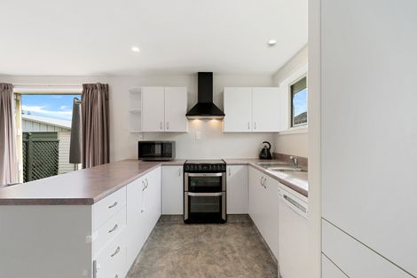 Photo of property in 36 Oakley Crescent, Hornby, Christchurch, 8042