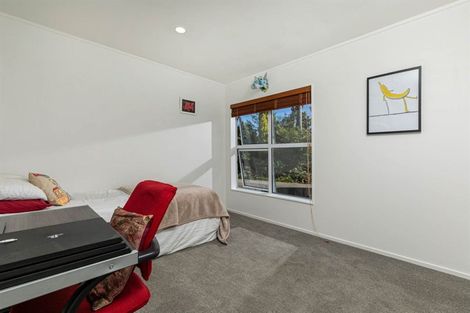 Photo of property in 32 Waipuia Place, Greenhithe, Auckland, 0632