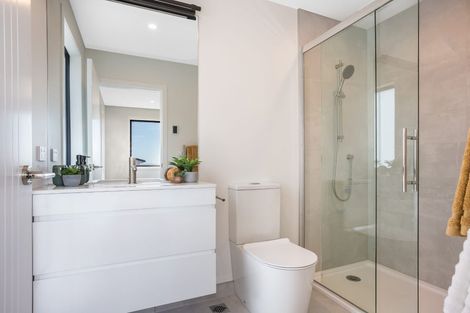 Photo of property in 2b Kaiaho Close, Aotea, Porirua, 5024