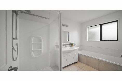 Photo of property in 13 Keats Place, Rolleston, 7614