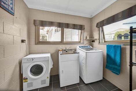 Photo of property in 4c Clive Street, Hawera, 4610