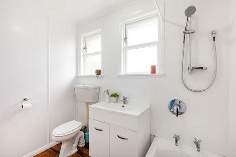 Photo of property in 11 King Crescent, Ranui, Porirua, 5024