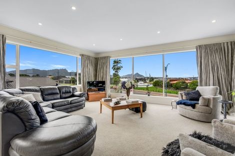 Photo of property in 28 Stace Hopper Drive, One Tree Point, 0118