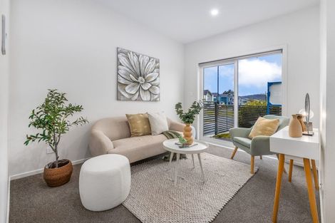 Photo of property in 81 Hokioi Drive, Kenepuru, Porirua, 5022