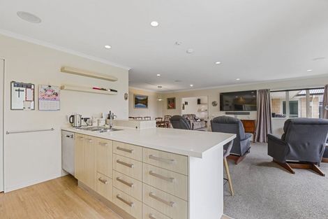 Photo of property in 55 Oakwood Drive, Rangiora, 7400