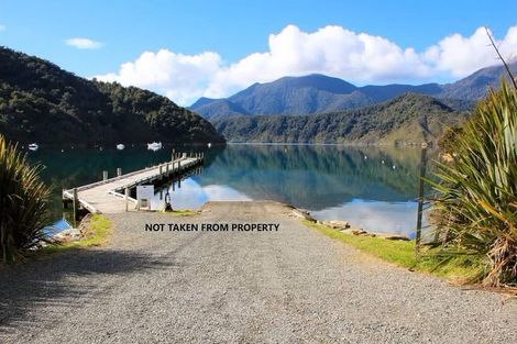 Photo of property in 3160 Tuna Bay, Tennyson Inlet, Rai Valley, 7195
