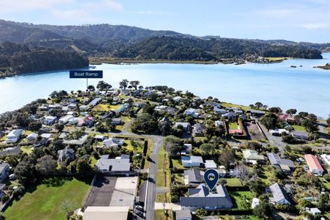 Photo of property in 8 Point Wells Road, Point Wells, Warkworth, 0986