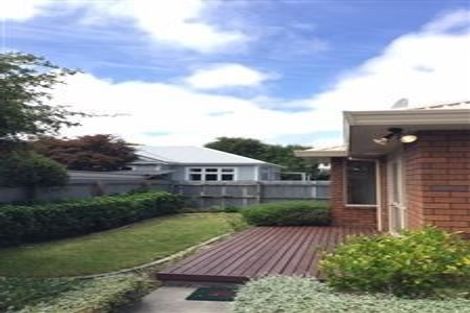 Photo of property in 2/66 Martin Avenue, Beckenham, Christchurch, 8023