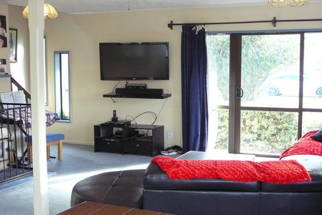 Photo of property in 17 Dunstan Street, Clyde, 9330