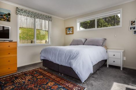 Photo of property in 11 Banks Boulevard, Whitby, Porirua, 5024