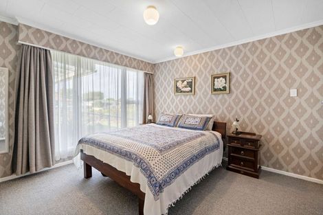 Photo of property in 2 Highfield Terrace, Newfield, Invercargill, 9812