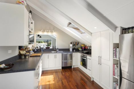 Photo of property in 43 Poole Crescent, Wainuiomata, Lower Hutt, 5014