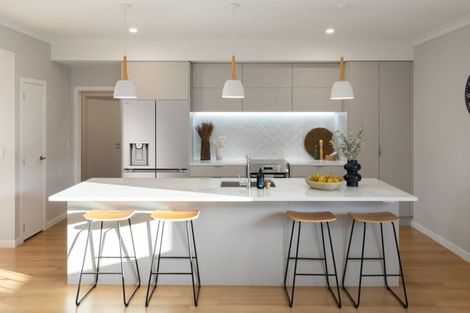 Photo of property in 82 Grey Street, Cambridge, 3434