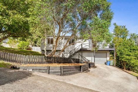 Photo of property in 34 Sungrove Rise, Sunnyvale, Auckland, 0612
