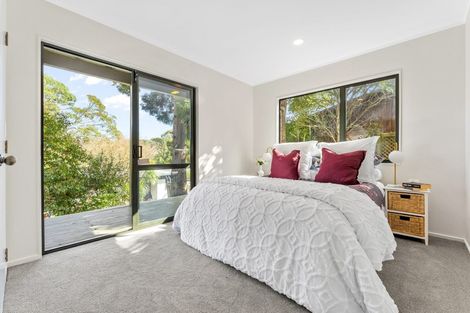 Photo of property in 2/21 Tobruk Crescent, Milford, Auckland, 0620