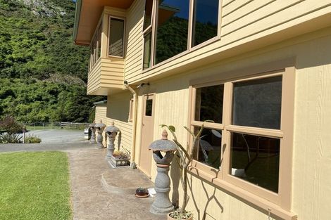 Photo of property in 30 Airlie Street, Glenduan, Nelson, 7071