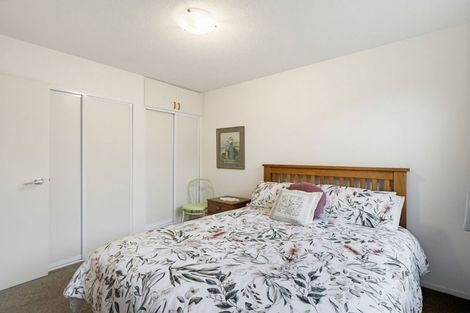 Photo of property in 8 Kennedys Bush Road, Halswell, Christchurch, 8025