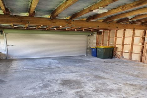 Photo of property in 2/35 Paramu Avenue, Birkdale, Auckland, 0626