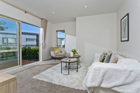 Photo of property in 8 Currey Crescent, Milford, Auckland, 0620