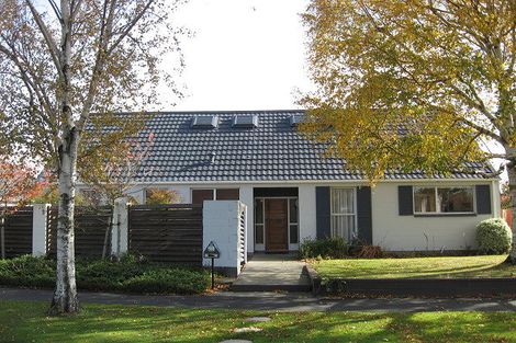 Photo of property in 15 Gothic Place, Ilam, Christchurch, 8041