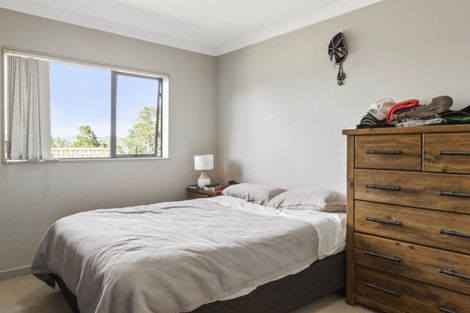 Photo of property in 3 Vadam Road, Massey, Auckland, 0614