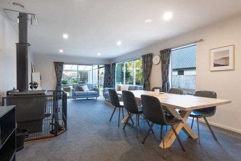 Photo of property in 7 Goodall Place, Redwood, Christchurch, 8051