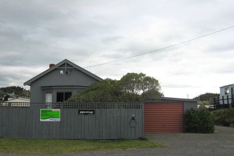 Photo of property in 86a Park Avenue, Waitarere Beach, Levin, 5510