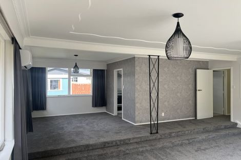 Photo of property in 10 Montana Road, Totara Park, Upper Hutt, 5018