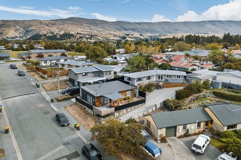 Photo of property in 49 Ray Street, Cromwell, 9310