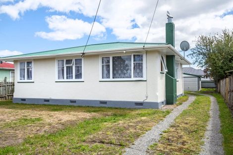 Photo of property in 84 Cameron Crescent, Masterton, 5810