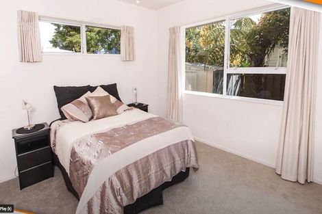 Photo of property in 2a Geordie Street, Henderson, Auckland, 0612