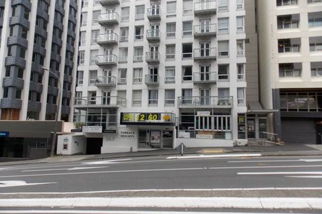 Photo of property in Terrace Heights Apartments, 6e/163 The Terrace, Wellington Central, Wellington, 6011
