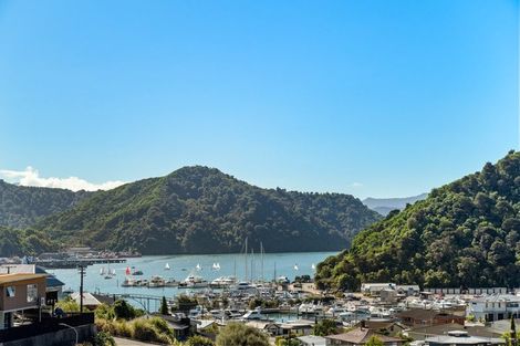 Photo of property in 24 Russell Street, Picton, 7220