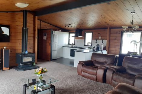 Photo of property in 8 Pararewa Drive, Whalers Gate, New Plymouth, 4310