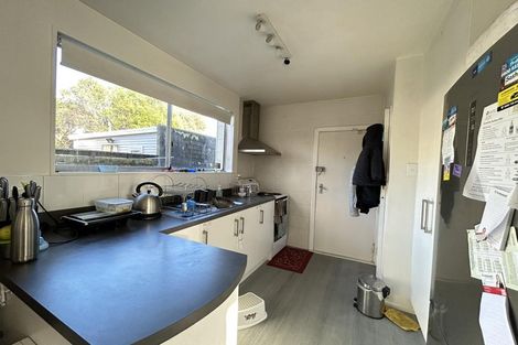 Photo of property in 1/158 Kings Crescent, Hutt Central, Lower Hutt, 5010