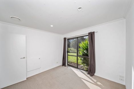 Photo of property in 554 Mountain Road, Lepperton, New Plymouth, 4373