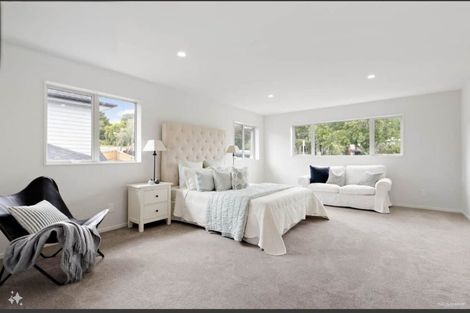 Photo of property in 513d West Coast Road, Glen Eden, Auckland, 0602