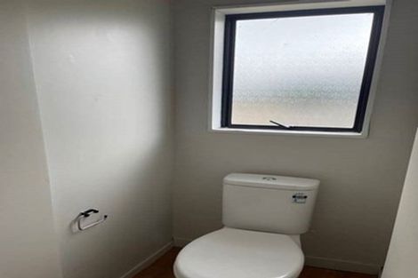 Photo of property in 1/100 Shifnal Drive, Randwick Park, Auckland, 2105