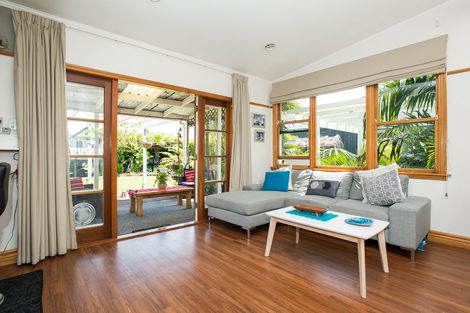 Photo of property in 2 Central Street, Whataupoko, Gisborne, 4010