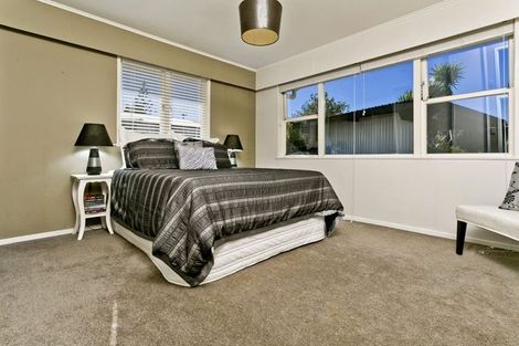 Photo of property in 51 Sycamore Drive, Sunnynook, Auckland, 0620