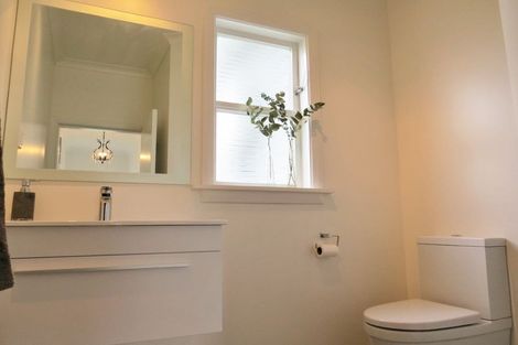 Photo of property in 7 Dixon Street, Carterton, 5713