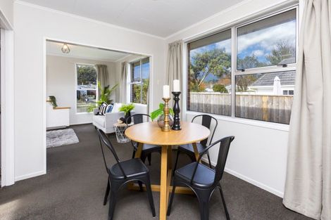 Photo of property in 15 Akron Grove, Totara Park, Upper Hutt, 5018