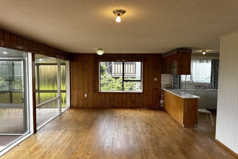 Photo of property in 1292 Whangaparaoa Road, Army Bay, Whangaparaoa, 0930