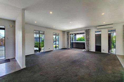 Photo of property in 29 Te Wharau Drive, Greenhithe, Auckland, 0632
