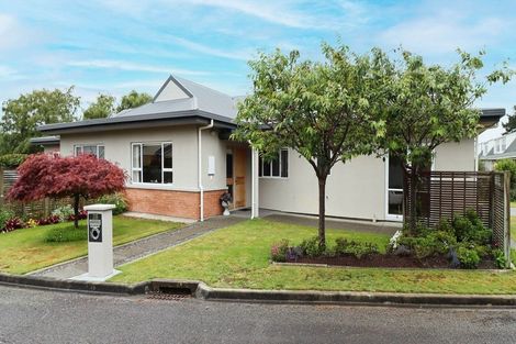 Photo of property in 28 Deller Drive, Carterton, 5713