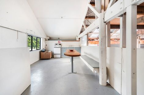 Photo of property in 523 State Highway 1, Kauri, Kamo, 0185