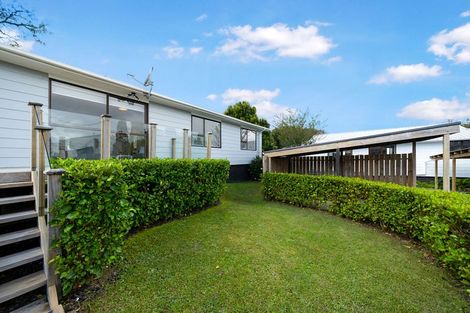 Photo of property in 1/14 Moxham Grove, Massey, Auckland, 0614